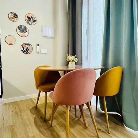 Bright & Stylish Flat Close To Center Appartement