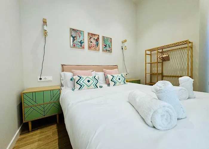 Bright & Stylish Flat Close To Center Apartment Valencia