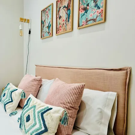 Bright & Stylish Flat Close To Center شقة فالنسيا