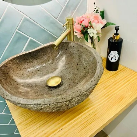 Bright & Stylish Flat Close To Center شقة فالنسيا